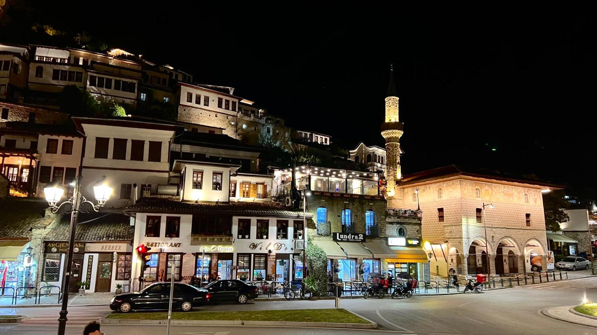 Fole Hotel Berat Exterior photo